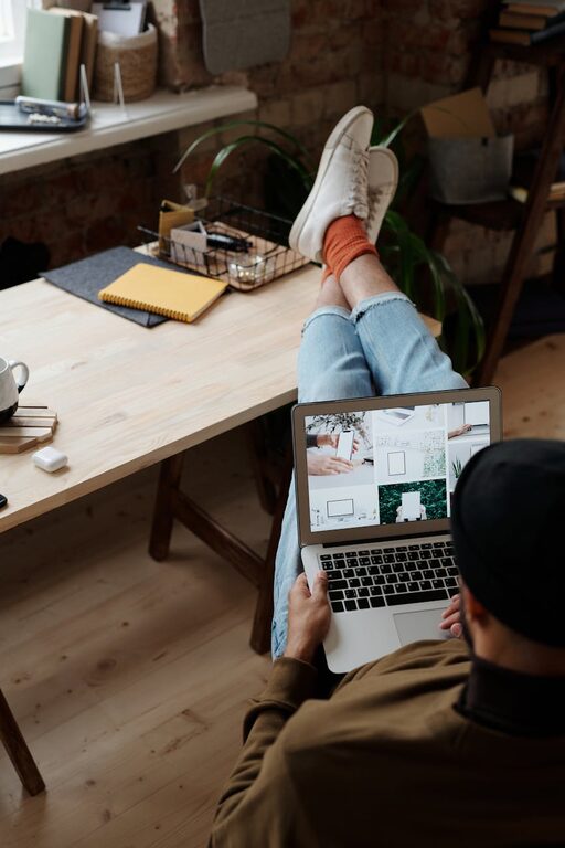 Tips for Creating a Relaxing Home Workspace to Boost Productivity and Comfort